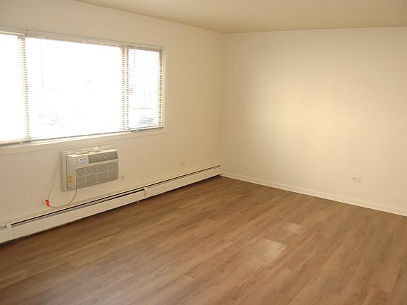 3rd image of 223 Marengo Ave APT 3