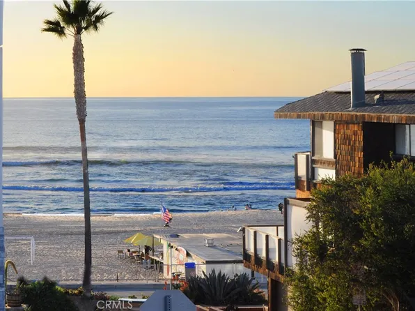 4020 Ocean Dr, Manhattan Beach, CA 90266