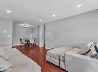 330 Shore Dr APT E-8, Highlands, NJ 07732