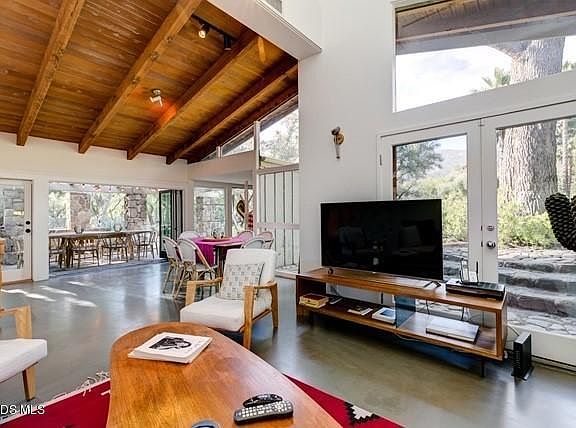 5th image of 3584 Calle Moreno Ln
