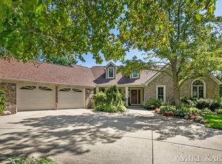 4529 Hidden Ridge Dr, Hudsonville, MI 49426
