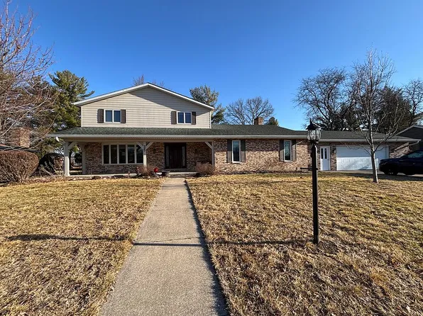 35 Hickory Ridge Dr, Morton, IL 61550