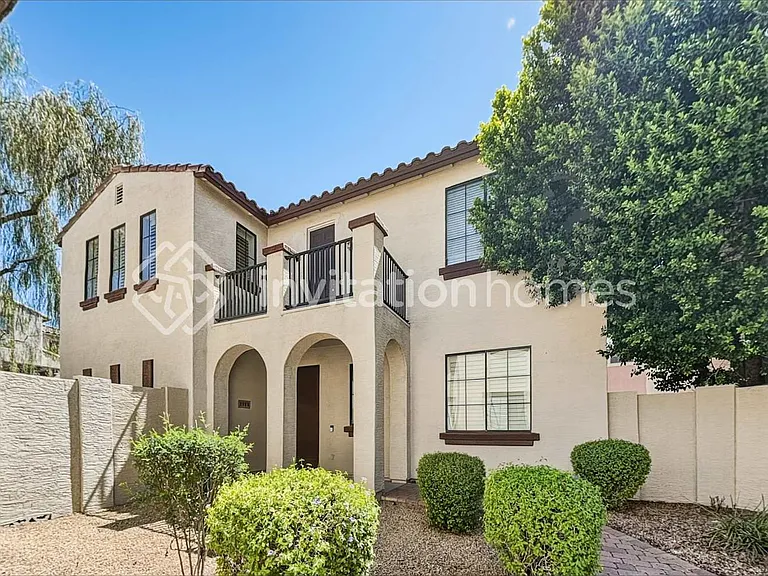 2388 W Dusty Wren Dr — Photo 1