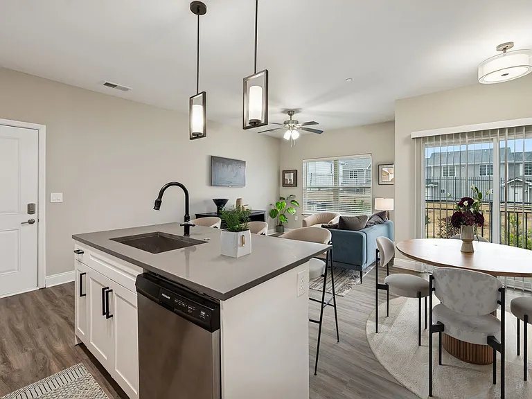 Repose - 1 Bed / 1 Bath - 750 Sq.Ft.