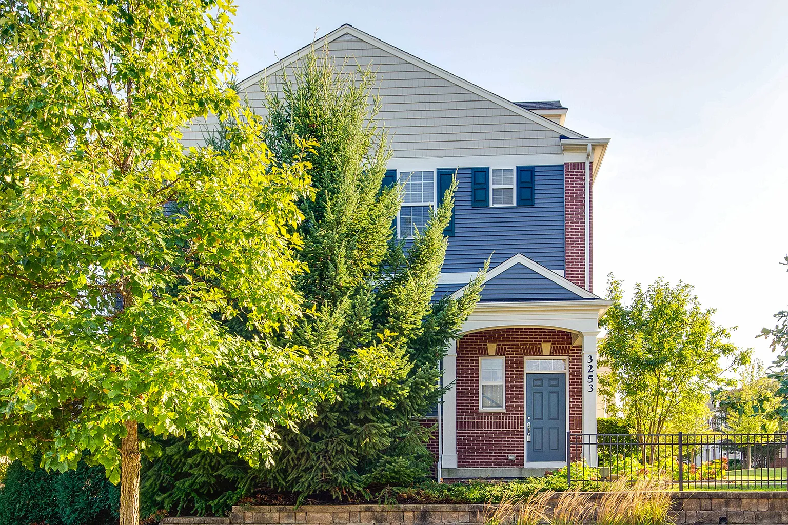 3253 Coral Ln photo 1