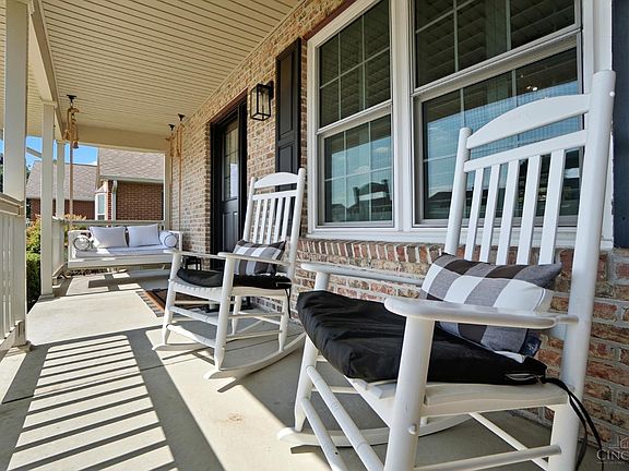 5th image of 8024 Seabury Ct