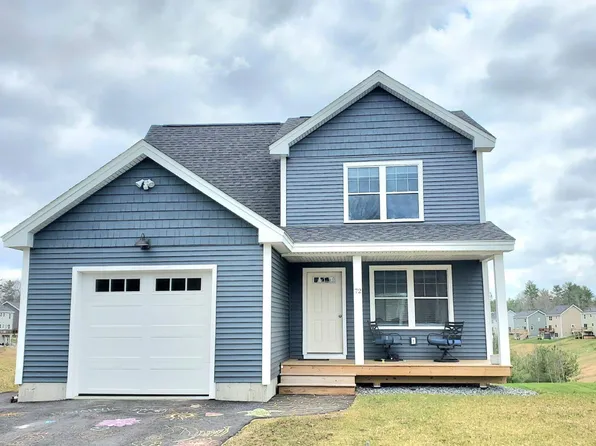 72 Dusty Rhoades Lane, Windham, ME 04062