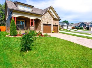 2717 Clay Top Ln, Knoxville, TN 37912