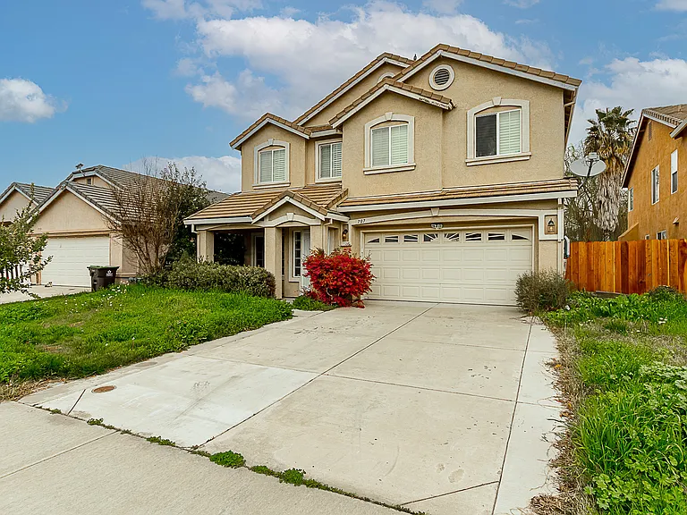 707 Ashlynn Way — Photo 32