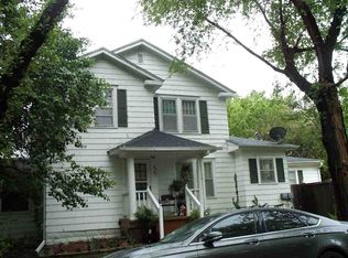 301 S Crestway St, Wichita, KS 67218