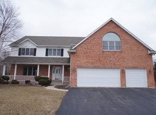 1303 Wingfoot Dr, North Aurora, IL 60542