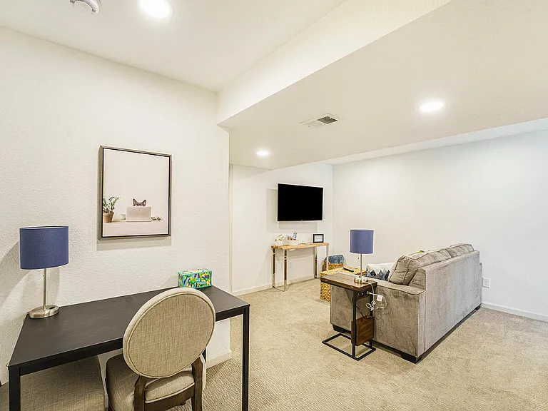 9316 Burgundy Cir #BASEMENT — Photo 10