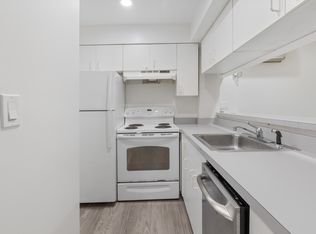 21 Cleveland Pl APT 3, Boston, MA 02113
