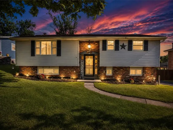 286 Hazelwood Dr, Washington, PA 15301