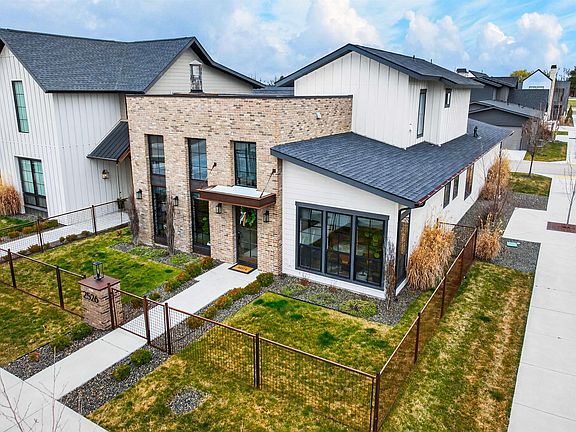 4th image of 2526 W Rustic Frg