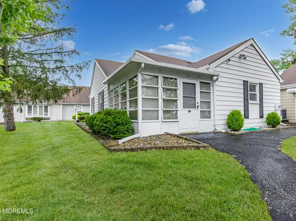 46 Dover Walk #446, Toms River, NJ 08753