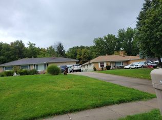 6655 W Pleasant Valley Rd, Parma, OH 44129