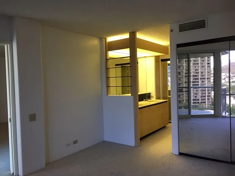 1212 Nuuanu Ave #1406 — Photo 2