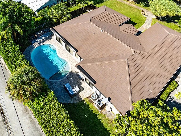 701 Buoy Rd — Photo 45
