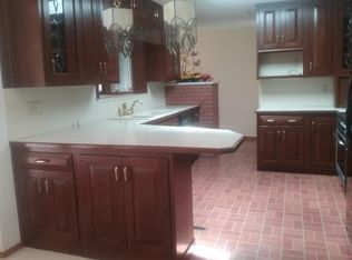 20 Weinel Dr, Fairview Heights, IL 62208