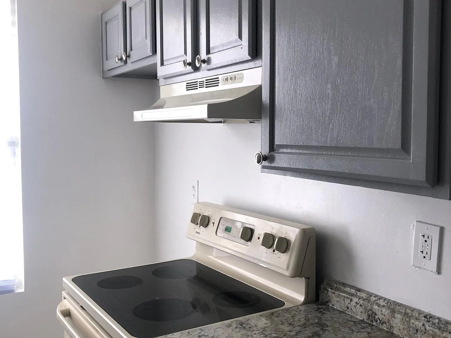 1 bed, 750 sqft, $850 — Photo 3
