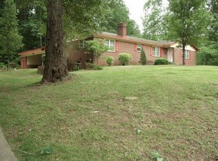 1609 Clearwater Dr, Sanford, NC 27330
