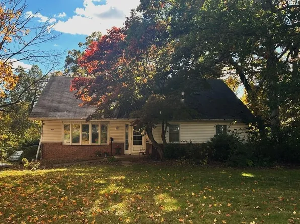 1624 School St, Washington, IL 61571