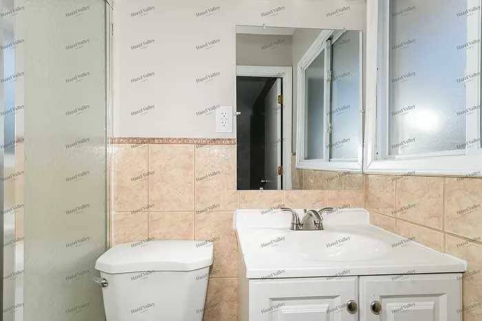2404 Burchard Dr — Photo 11