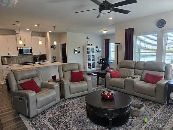 5th image of 3642 Mathewson Way