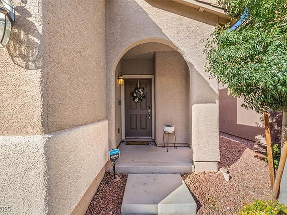 4th image of 9348 Golden Lad Ave