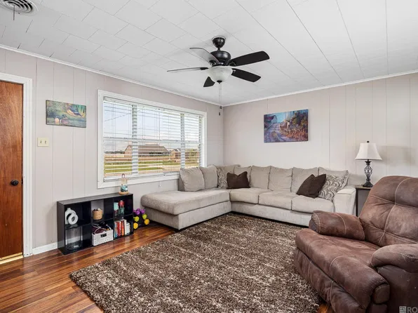 128 Bertie St, Napoleonville, LA 70390