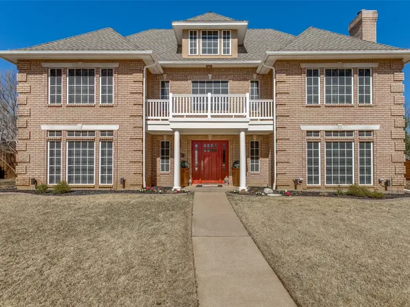 1205 Hillandale Ct, Bedford, TX 76021