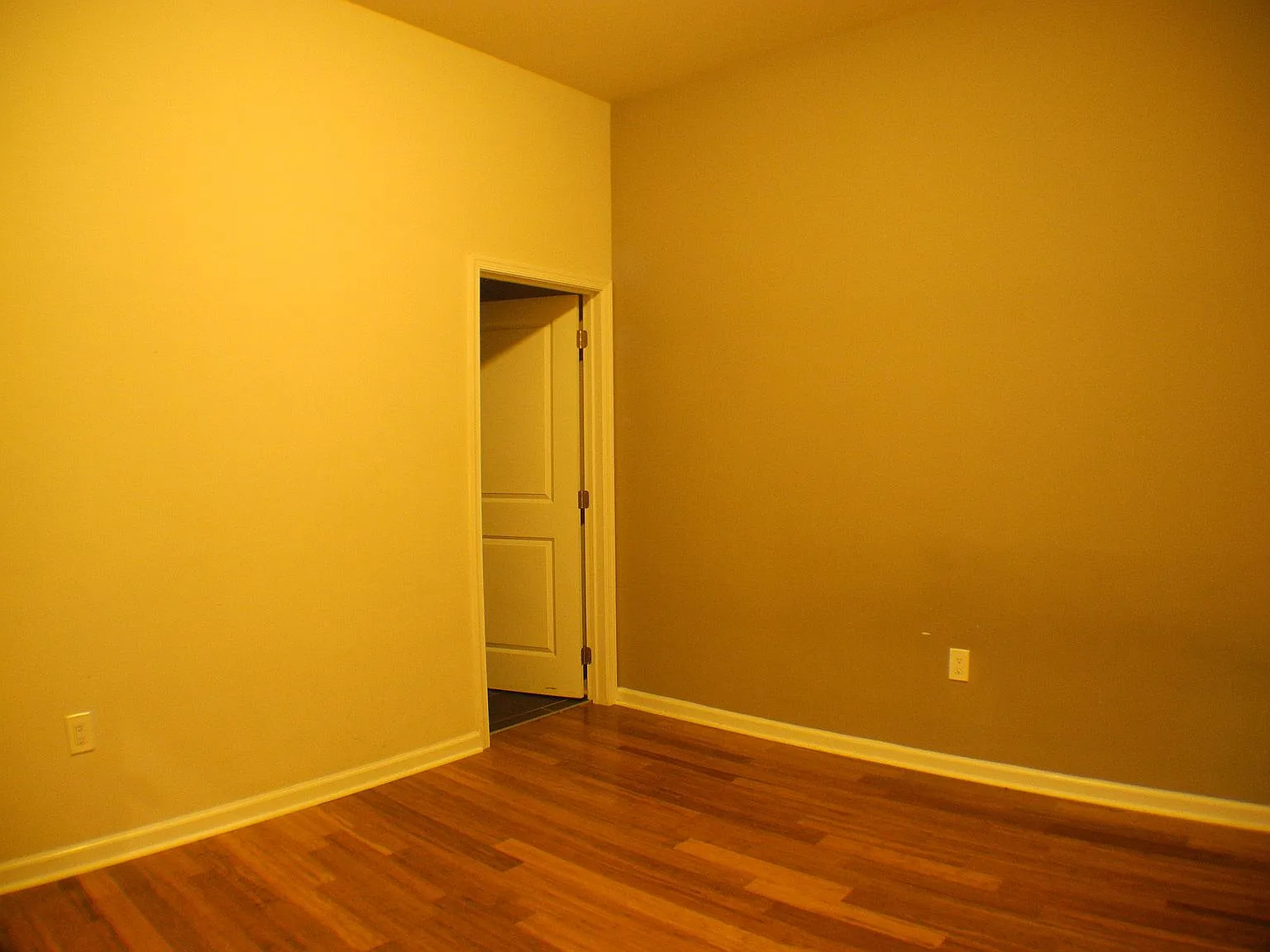 1509 W Girard Ave — Photo 2