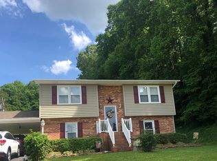 404 River Rd, Jonesville, NC 28642