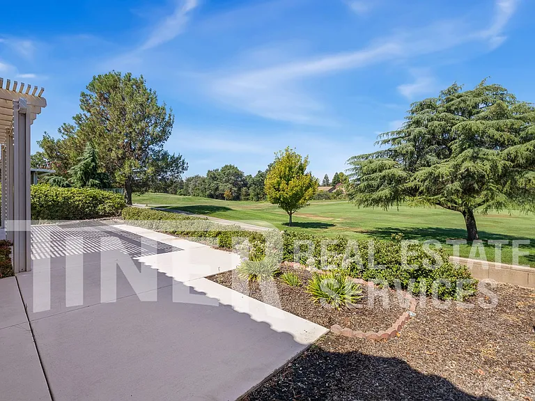 7401 Acorn Glen Loop — Photo 27