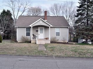 253 30th St SW, Hickory, NC 28602