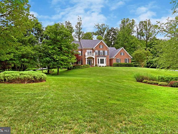 5th image of 12409 English Garden Ct