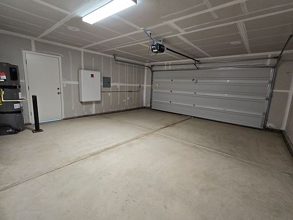 5th image of 2188 W Escher Dr