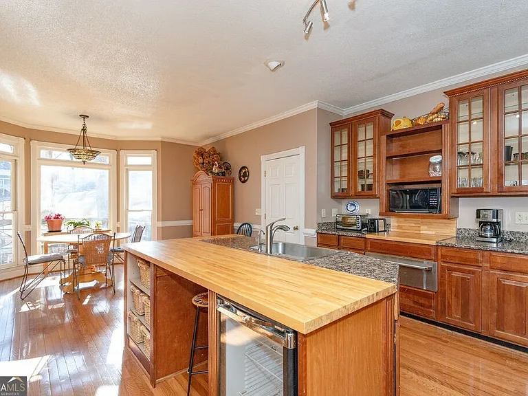 10315 Crescent Ridge Dr — Photo 7