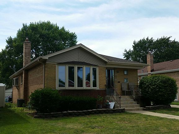 3rd image of 10432 S Tripp Ave