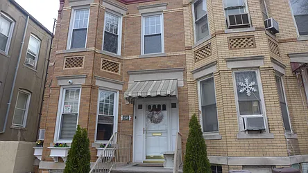 Rented by Garfield Realty 