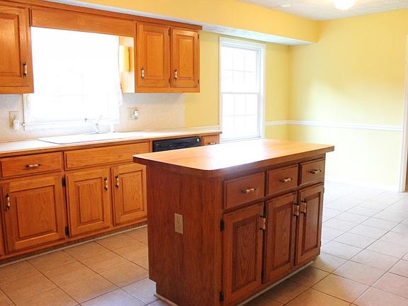 5th image of 4080 Bailey Cir