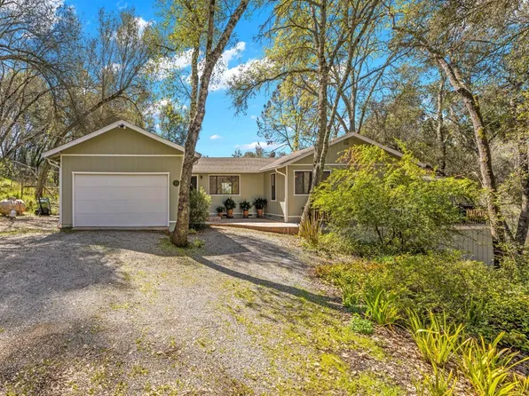 1560 Lora Ln, Shingle Springs, CA 95682