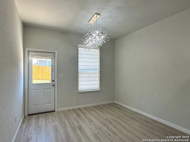 464 Salz Way — Photo 9