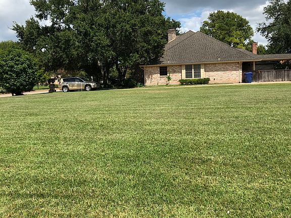 2nd image of 2731 Glenn Lakes Ln