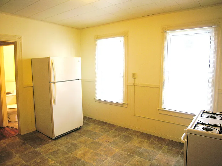 115.5 Bullard St #2W — Photo 10