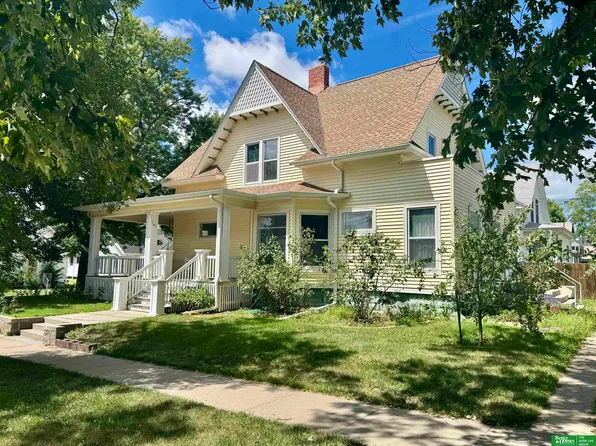 1000 N Burlington Ave, York, NE 68467