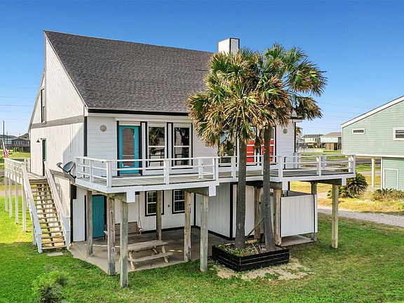 3rd image of 23143 Gulf Dr