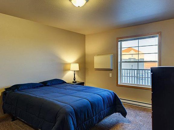 4th image of 1002 Elm St NE APT 101