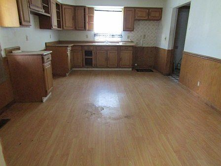 2nd image of 41286 Pleasant St